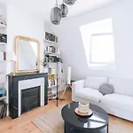 Chic Apartment W 2 Sofa Beds 18Th Arrondissement