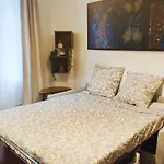 Luxueux Studio Au Centre De Paris 17 Eme