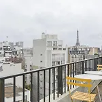 50 M Unoverlooked Nest With Eiffel Tower View