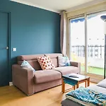 50 M Unoverlooked Nest With Eiffel Tower View