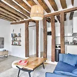 Charme Et Chic Du Marais