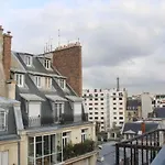 26 M Love Cocoon With Eiffel Tower View