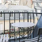 26 M Love Cocoon With Eiffel Tower View
