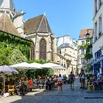 Bel Appartement Au Marais De Paris
