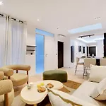 Elegant Apartment - 2Br-6P - Le Marais
