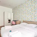 Quiet Apartment Near Saint-Lazarre - 10P