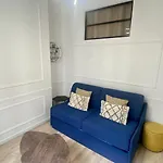 AH SERVICE Charming apartment Champs Elysées - 4P