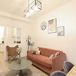 DEMAISTRE Refurbished apartment close to Sacré Coeur 4P
