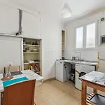 Wonderful apartment close Champs-Elysées