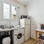 Wonderful apartment close Champs-Elysées