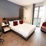 Mode Paris Aparthotel