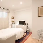 Superb Flat With Terrasse & 24-7 Security In The Heart Of Paris!