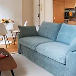 Eiffel 2Br Avenue