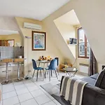 Eiffel Tower & Invalides - Cityapartmentstay
