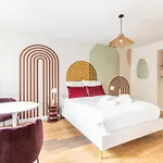 Studio Place De La Nation - V