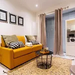 Condamine/Batignolles : Cosy Studio