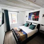 Urban Flat 175 - Loft St Denis