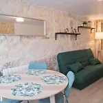Nice Studio In The 5Th