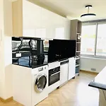 Superb Flat With Iconic Eiffel Tower View