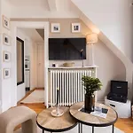 Amalfi - Studio Et Terrace A Auteuil
