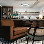 Beau M Paris