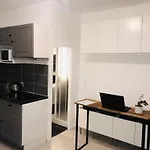 Studio 17 - Cosy & Modern