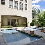 Apartment Center Le Marais By Studio Prestige