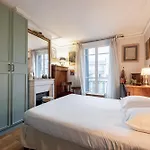 Veeve - Eiffel Eminence