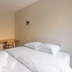 Beautiful Minimalist 1Bd Apartment Near Montmartre