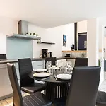Garden Loft In The Heart Of Paris - 6 Guests