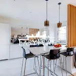 Elegant 2-Bedroom Apartment In Paris 16, Near Roland Garros, By Easyflat