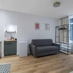 3 Cozy Apartments Near Galeries Lafayette-12Pers