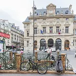 Perfect Studio Down The Sacre Coeur
