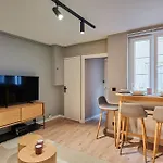 Apartment Louvre Museum By Studio Prestige