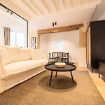 Cosy Nest In Saint Germain