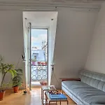 Pretty Parisian Penthouse