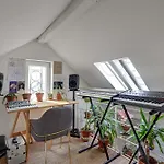 Pretty Parisian Penthouse