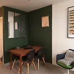 Sunny Flat In Paris