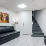 Stylish Accommodation In The Middle Of Paris
