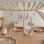 Apartment Place Vendome By Studio Prestige