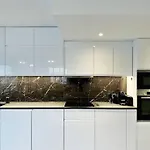 Rare 75M2 Parisian Apartment, Breathtaking Views!