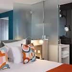 Le 7 Eiffel Hotel By Malone