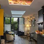 Les Plumes Hotel