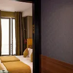 Hotel Whistler - Gare Du Nord