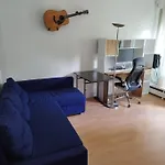 Appartement Avec Une Tres Grande Terrasse. Marais