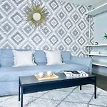 5495 - Porte de Versailles- Studio spacieux