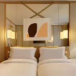 Le Belgrand Hotel Paris Champs Elysees, Tapestry By Hilton