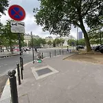 Studio 9M2 Tour Eiffel Invalide Champ De Mars 75015 Paris