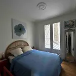 Charmant Appartement Parisien