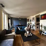 Charmant Appartement Parisien